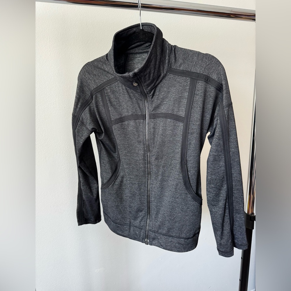 (Medium) Gray with black stitching Lululemon define jacket
